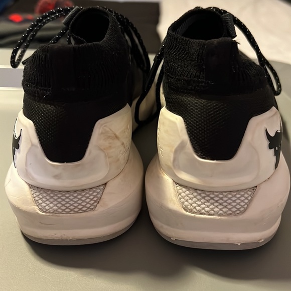Kids Under Armour Rock HOVR sneakers Size 6Y - Picture 4 of 5